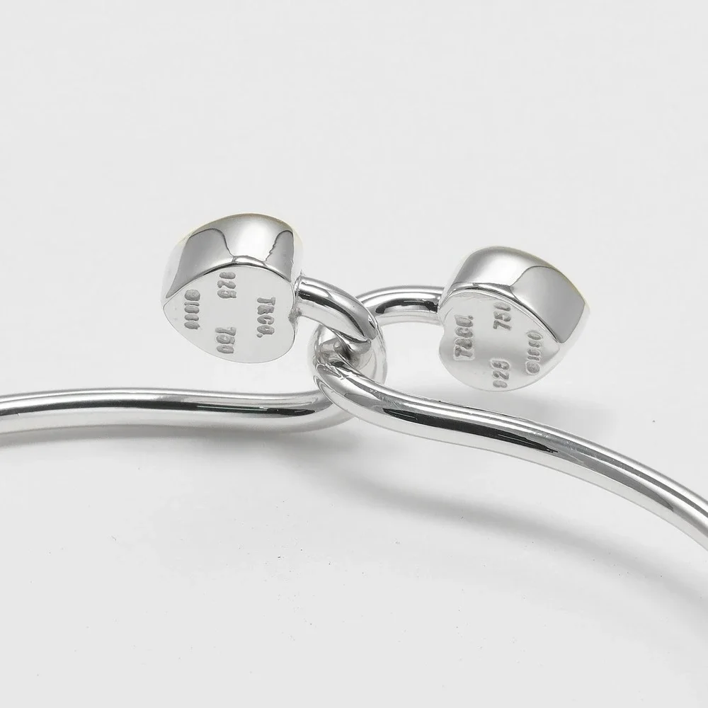 TIFFANY 18k Gold Heart Bracelet